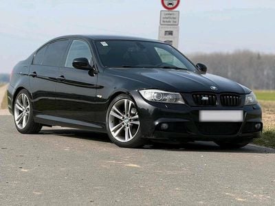 Gebraucht BMW 320 M Sport 184 PS (135 kW) 2011 Schwarz Limousine