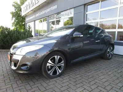 Gebraucht Renault Mégane Coupé Bose Edition 131 PS (96 kW) 2012 Grau Coupé