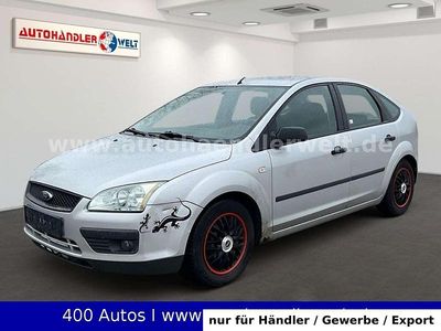 Usata Ford Focus Trend 80 CV (58 kW) 2005 Argento Berlina