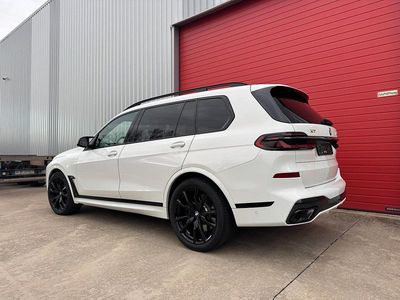 Second-hand BMW X7 M Sport 530 CP (389 kW) 2024 Alb SUV