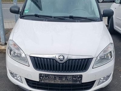 Gebraucht Skoda Fabia Active 75 PS (55 kW) 2014 Weiß Kombi