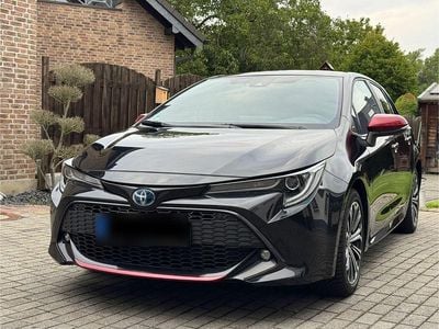 Second-hand Toyota Corolla Team 122 CP (89 kW) 2023 Negru Berlinǎ