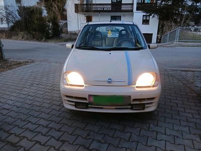 Gebraucht Fiat 600 54 PS (39 kW) 2007 Kleinwagen