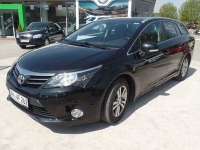 Gebraucht Toyota Avensis Comfort 124 PS (91 kW) 2013 Schwarz metallic Kombi