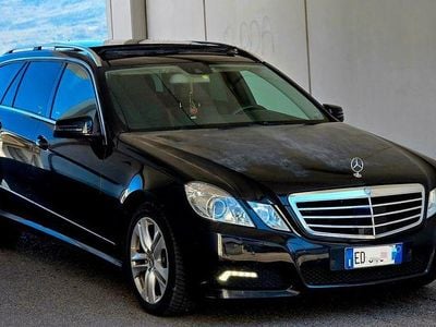 Usata Mercedes E350 Avantgarde 292 CV (214 kW) 2010 Nero Berlina