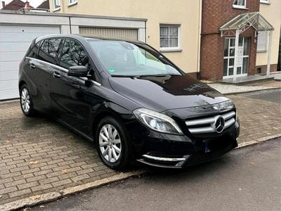 Mercedes B200
