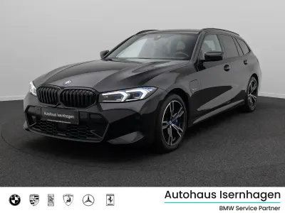 Gebraucht BMW 330e M Sport 292 PS (214 kW) 2022 Saphirschwarz  475 Kombi