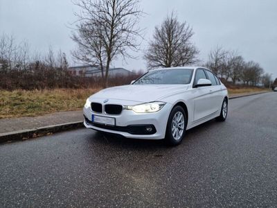 gebraucht BMW 320 d Efficient Dynamics Advantage mit Head-Up Display