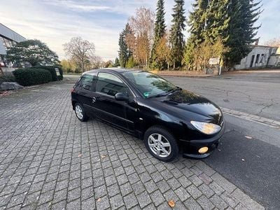 Gebraucht Peugeot 206 75 PS (55 kW) 2009 Schwarz Limousine