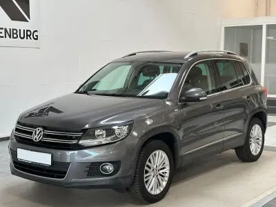 Gebraucht VW Tiguan Sportline 140 PS (102 kW) 2014 Grau SUV