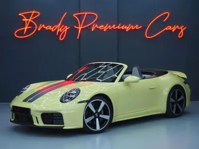 Gebraucht Porsche 911 Carrera 393 PS (289 kW) 2024 Gelb Coupé