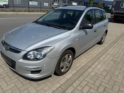 Gebraucht Hyundai i30 Edition+ 126 PS (92 kW) 2009 Silber Kombi