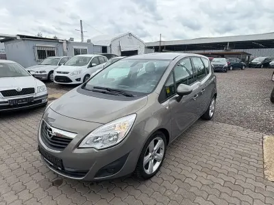 Gebraucht Opel Meriva Edition 101 PS (74 kW) 2010 Grau Van / Kleinbus