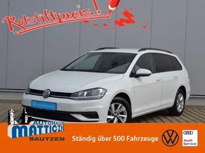 Gebraucht VW Golf VII Business 116 PS (85 kW) 2019 Weiß Kombi