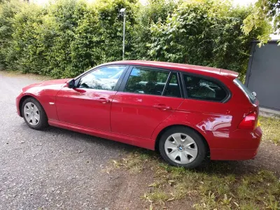 Gebraucht BMW 318 143 PS (105 kW) 2009 Rot Kombi