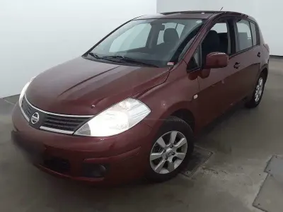 Brugt Nissan Tiida Acenta 110 HK (80 kW) 2008 Rød Sedan