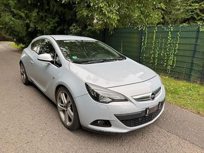 Opel Astra GTC