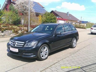 Gebraucht Mercedes C200 184 PS (135 kW) 2012 Schwarz Kombi