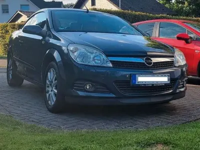 Gebraucht Opel Astra 140 PS (102 kW) 2008 Grau Cabrio