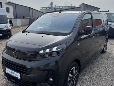Neu Peugeot Traveller Premium 177 PS (130 kW) 2025 Grau Van / Kleinbus
