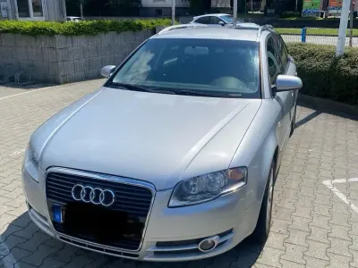 Gebraucht Audi A4 2010 Silber Limousine