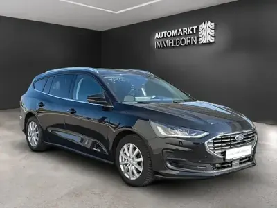 Gebraucht Ford Focus Titanium 125 PS (91 kW) 2023 Agate black Kombi