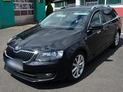 Gebraucht Skoda Octavia Elegance 150 PS (110 kW) 2014 Schwarz Kombi