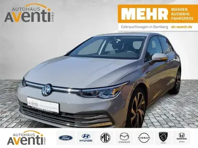 Gebraucht VW Golf VIII Style 131 PS (96 kW) 2024 Grau Limousine