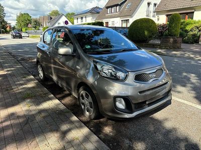 Gebraucht Kia Picanto 69 PS (50 kW) 2012 Silber Kleinwagen