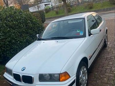 Gebraucht BMW 316 105 PS (77 kW) 1998 Weiß Coupé