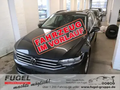 Gebraucht VW Passat 150 PS (110 kW) 2023 Mangangrau metallic Kombi