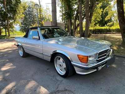 Gebraucht Mercedes SL380 205 PS (150 kW) 1984 Silber Cabrio