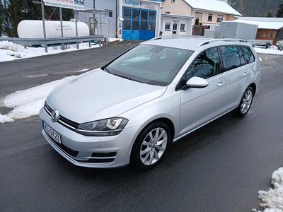 Silber Gebraucht 2013 VW Golf VII Highline Kombi | 20.190 €