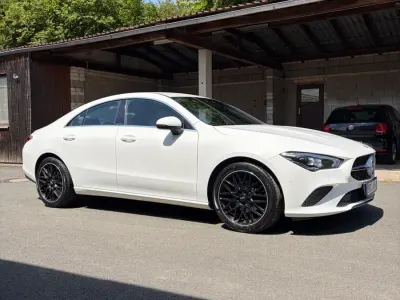 Gebraucht Mercedes CLA180 136 PS (100 kW) 2019 Weiß Coupé