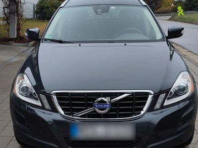 Gebraucht Volvo XC60 Momentum 163 PS (119 kW) 2012 Grau SUV