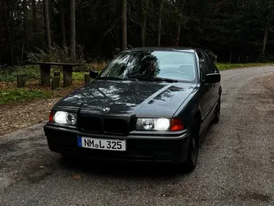 Gebraucht BMW 316 102 PS (75 kW) 1992 Grau Limousine