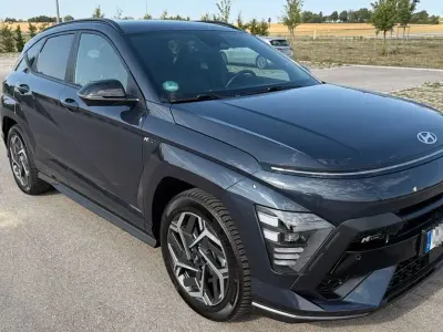 Gebraucht Hyundai Kona N Line 199 PS (146 kW) 2024 Blau SUV