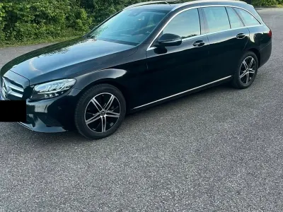 Gebraucht Mercedes C220 194 PS (142 kW) 2020 Schwarz Kombi