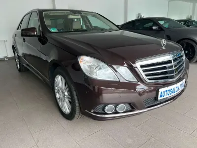 Gebraucht Mercedes E350 231 PS (169 kW) 2009 Cupritbraun Limousine