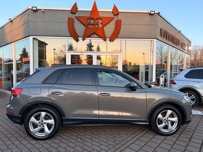 Grau Gebraucht 2021 Audi Q3 Advanced Plus SUV | 28.950 € (Fairer Preis)