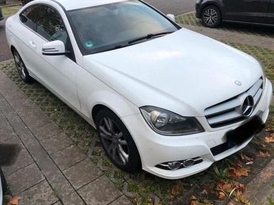 Gebraucht Mercedes C220 170 PS (125 kW) 2014 Weiß Coupé