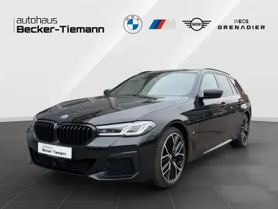 Gebraucht BMW 540 M Sport 333 PS (244 kW) 2023 Saphirschwarz Kombi