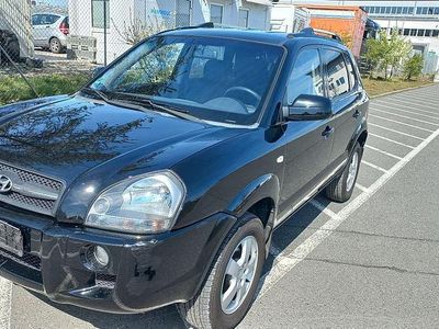 Second-hand Hyundai Tucson GLS 141 CP (103 kW) 2007 Negru SUV