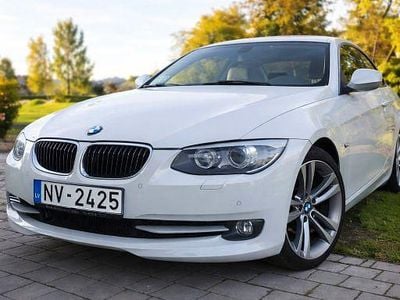 Usata BMW 330 Exclusive 245 CV (180 kW) 2013 Bianco Coupé