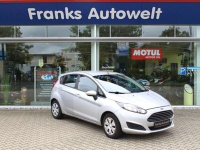 Silber metallic Gebraucht 2013 Ford Fiesta Trend Kleinwagen | 4.900 € (Fairer Preis)