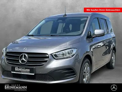 Gebraucht Mercedes T180 Style 116 PS (85 kW) 2024 Chromitgrau Van / Kleinbus