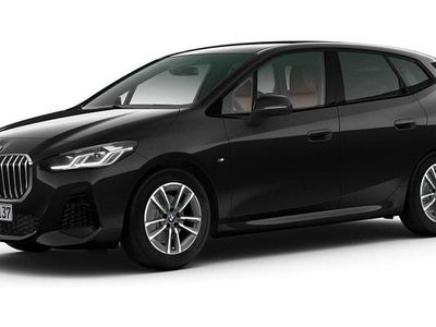 Gebraucht BMW 220 Active Tourer Luxury Line 163 PS (119 kW) 2025 Schwarz Van / Kleinbus