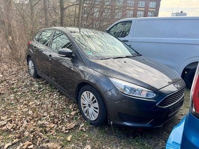 Gebraucht Ford Focus Active 125 PS (91 kW) 2018 Grau Limousine