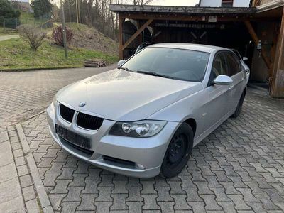 gebraucht BMW 320 320 i Aut.