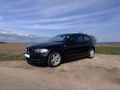 Gebraucht BMW 118 143 PS (105 kW) 2009 Schwarz Kleinwagen